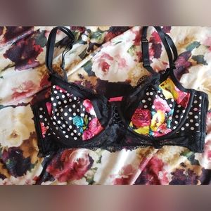 Betsy Johnson unlined bra